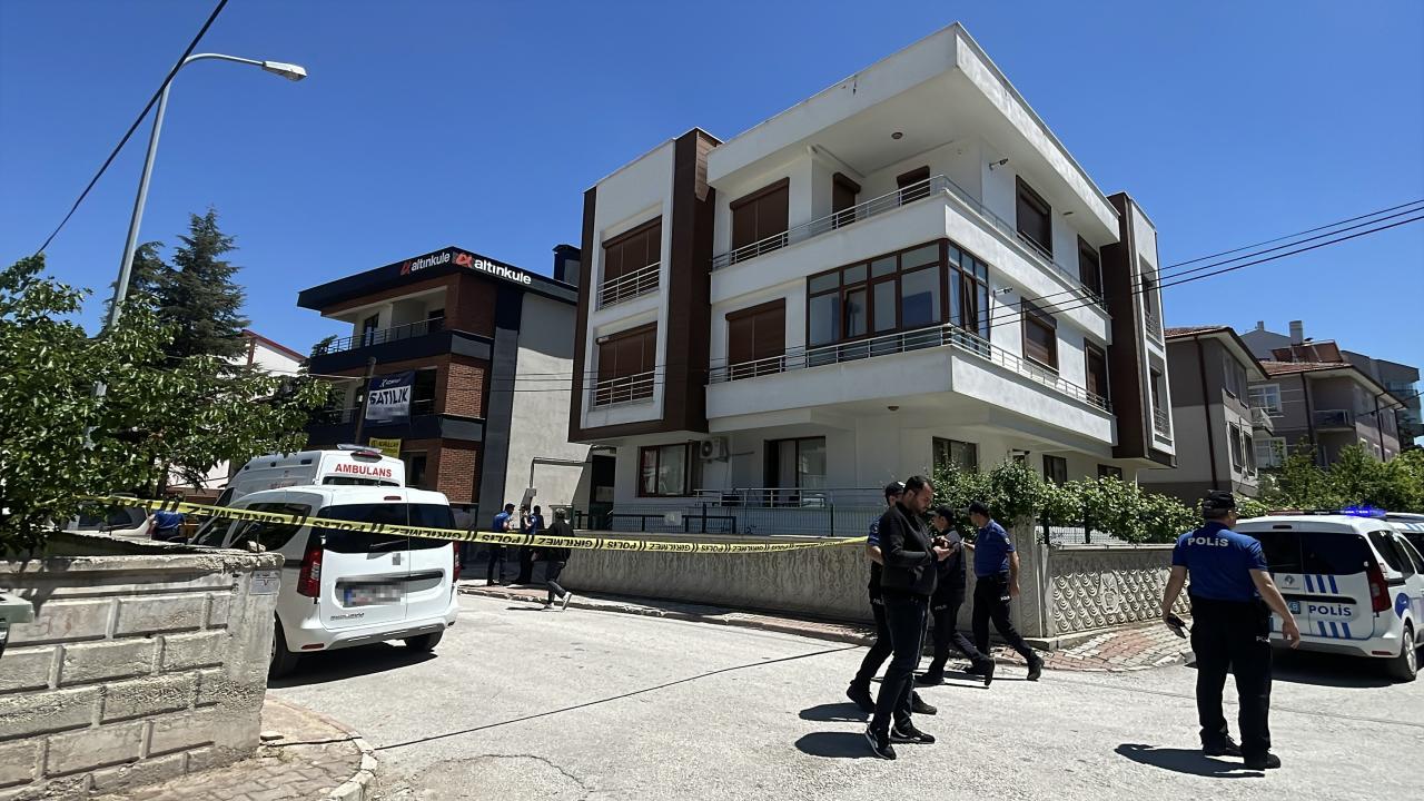 Konya'da aile dehşeti: Anne ve babasını öldürdü!
