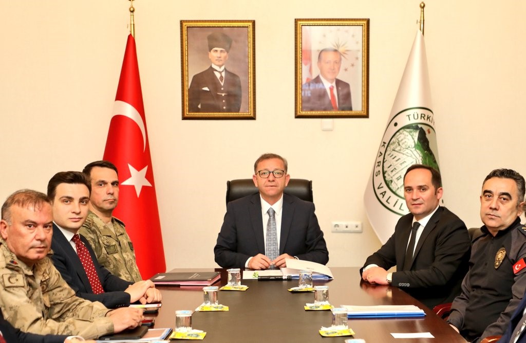 Kars’ta güvenlik zirvesi: İl Güvenlik ve Asayiş Koordinasyon toplantısı yapıldı