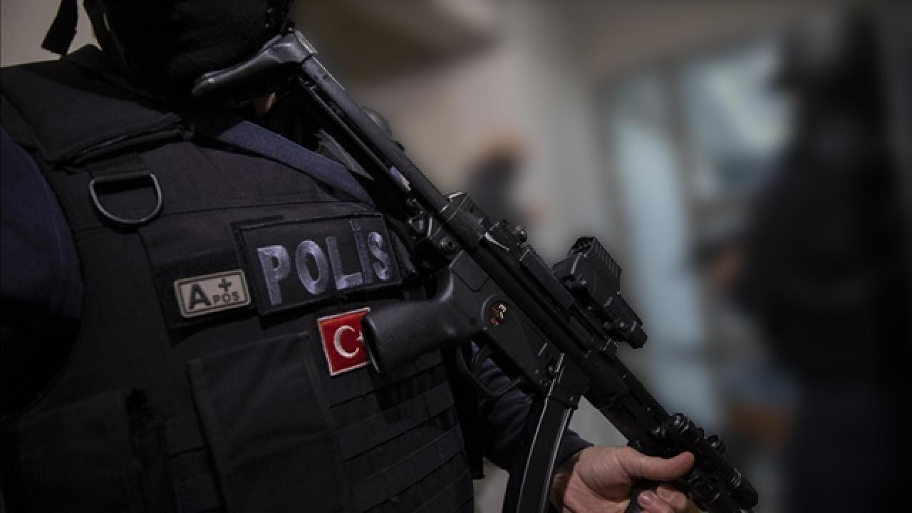Yalova’da terör operasyonu kapsamında görev yapan emniyet ekiplerini temsil eden görüntü