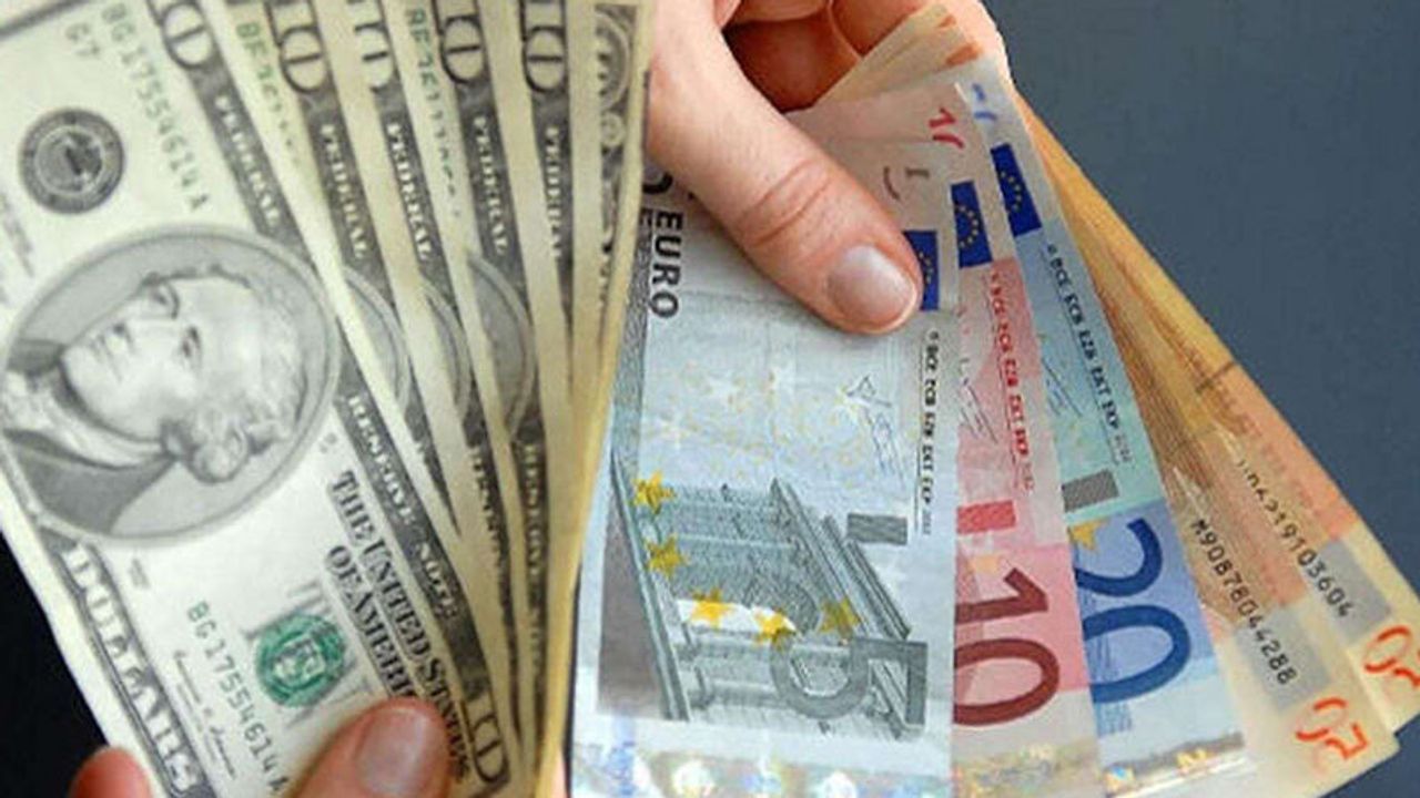 Döviz kurları ve altın fiyatlarındaki değişimi temsil eden ekonomi piyasası görseli