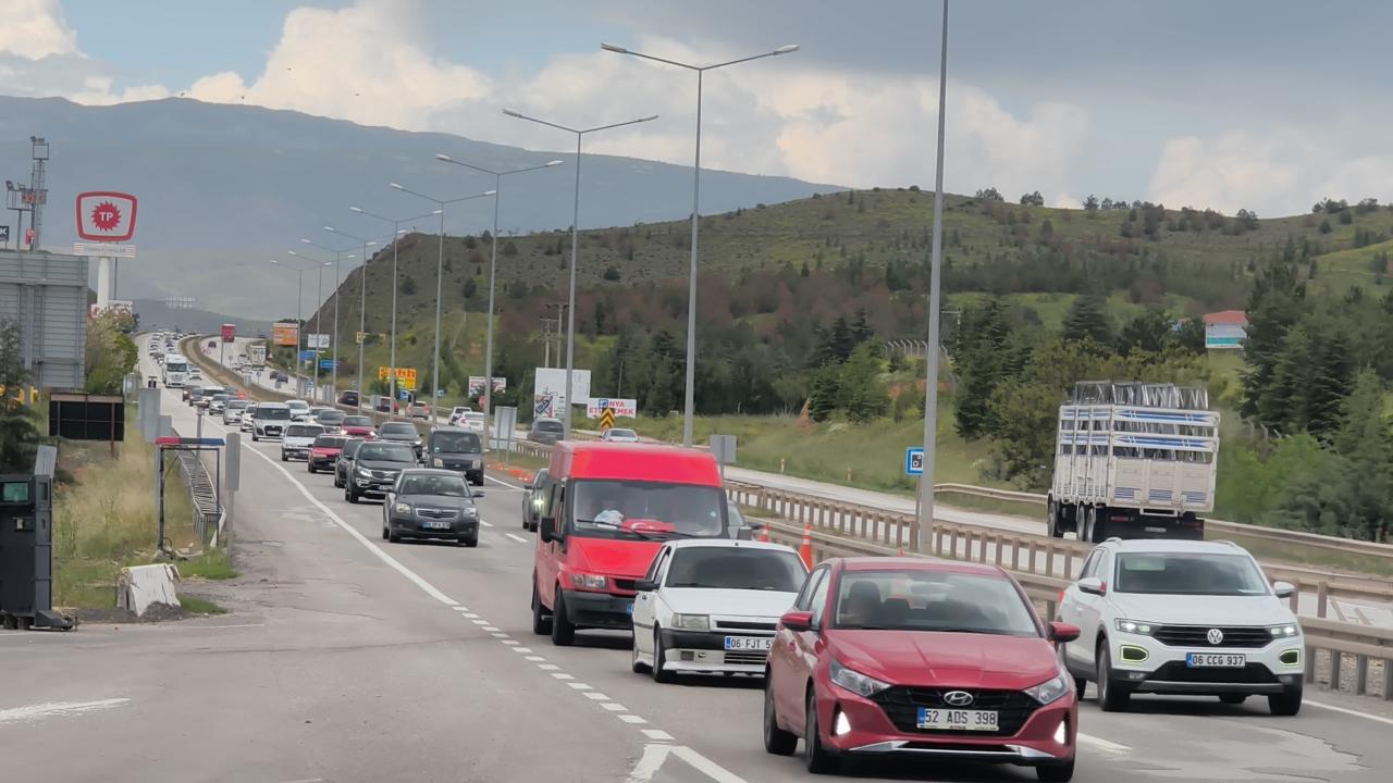 Kırıkkale’de bayram öncesi trafik yoğunluğu artıyor