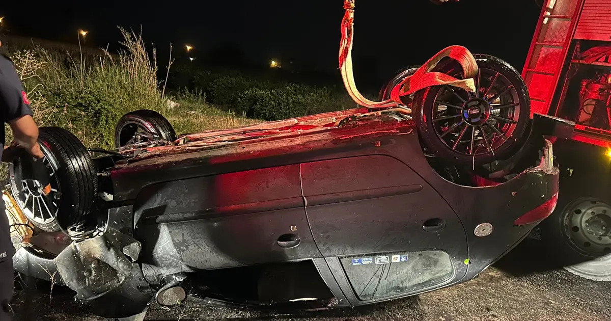 Adana’da sulama kanalına düşen aracın sürücüsü öldü