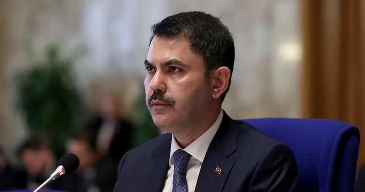 Beykoz’da düzenlenen tapu teslim törenine katılan vatandaşlar ve yetkililer