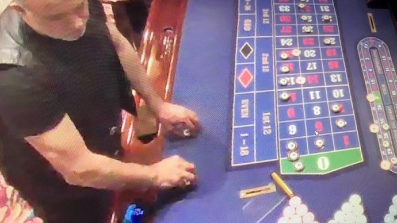 Haluk Levent'in kumarhanede olduğu öne sürülen görüntüden bir kare